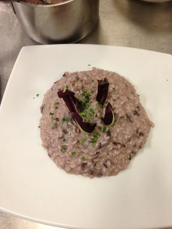 Albergo Ristorante Flora Vittorio Veneto 3*,
