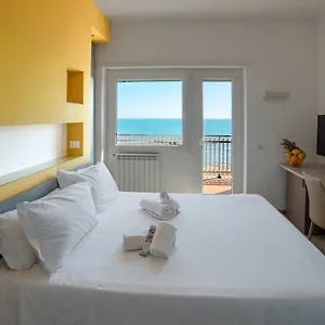 https://affittacamere-sunset.it-romehotels.com